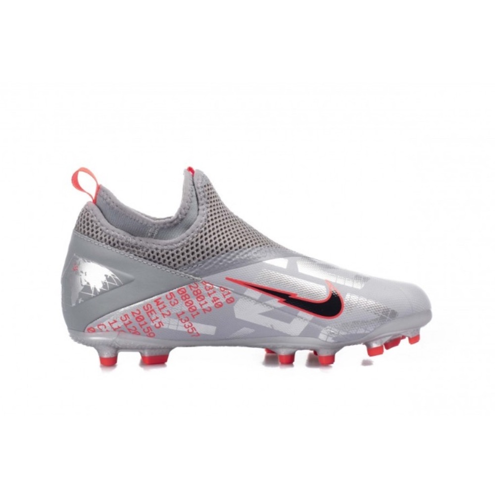 Nike phantom visions skin, soccer cleats